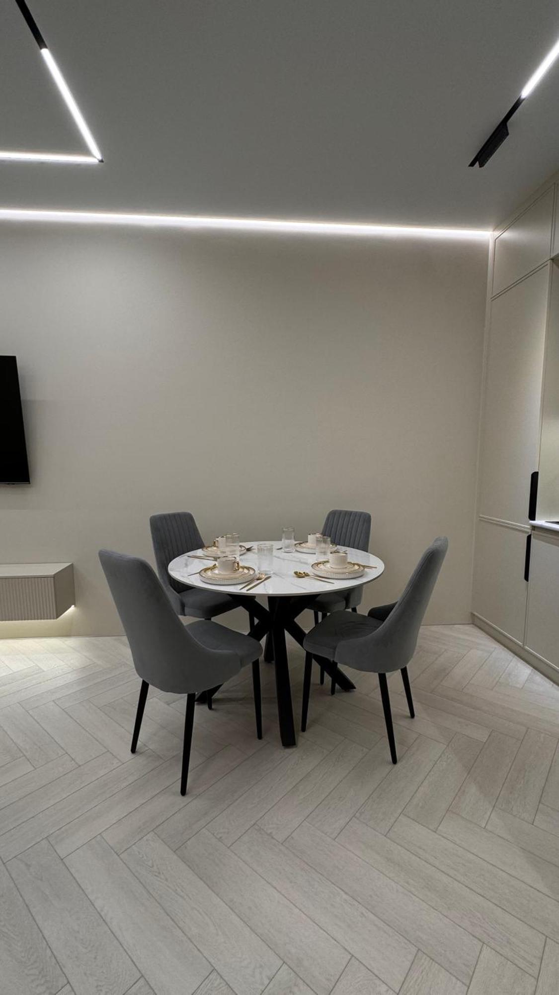 Apartment евродвушка возле арена, барыс арена, ботанический сад